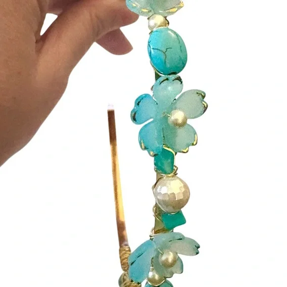 Fairy Headband with Lucite Flowers, Turquoise, Czech Glass and Glass Pearls - Picture 7 of 9